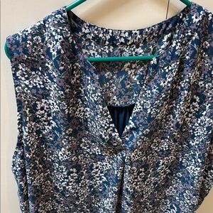 XL Loft Floral Sleeveless Top Shell Mixed Media